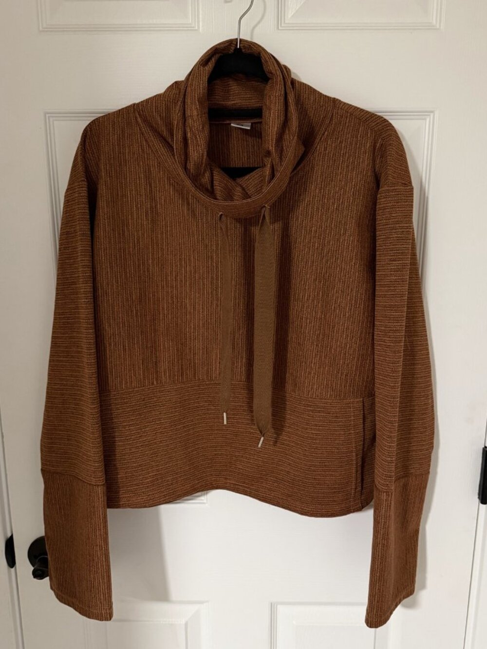Senita Athletics Going Places Pullover Tawny Size M